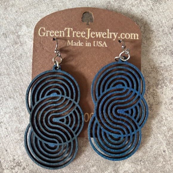 Green Tree Jewelry Earrings Lightweight Laser Cut Wood 2 pairs - Picture 5 of 11